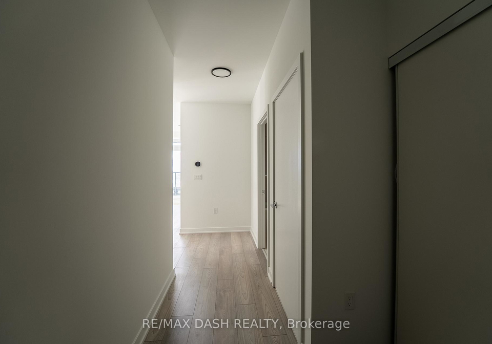 1007-the-queensway-avenue-etobicoke-ontario-w12838646