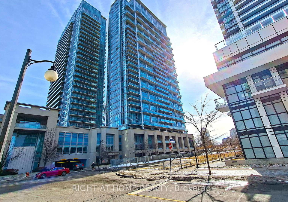 155-legion-road-n-etobicoke-ontario-w12838754