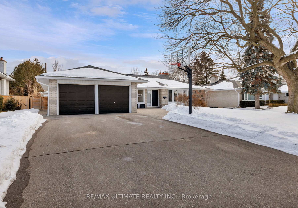 27-ravensbourne-crescent-etobicoke-ontario-w12838808