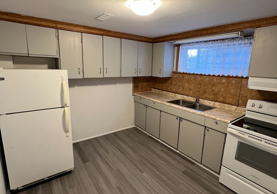 9-dalbeattie-avenue-north-york-ontario-w12838830