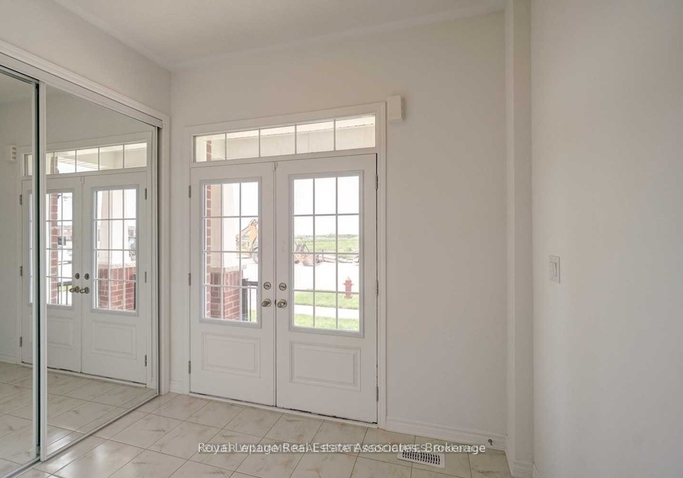 359-gordon-krantz-avenue-milton-ontario-w12838926