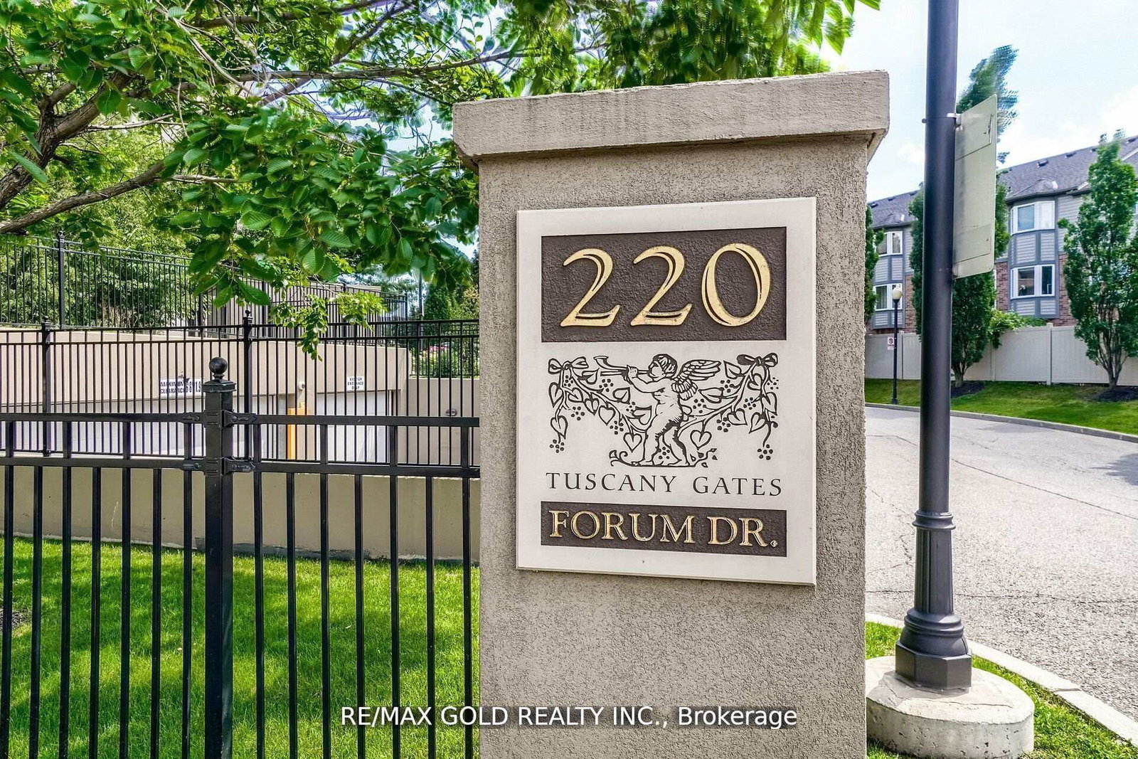 220-forum-drive-mississauga-ontario-w12839480