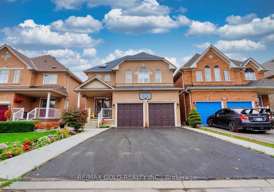 137-cadillac-crescent-brampton-ontario-w12839486