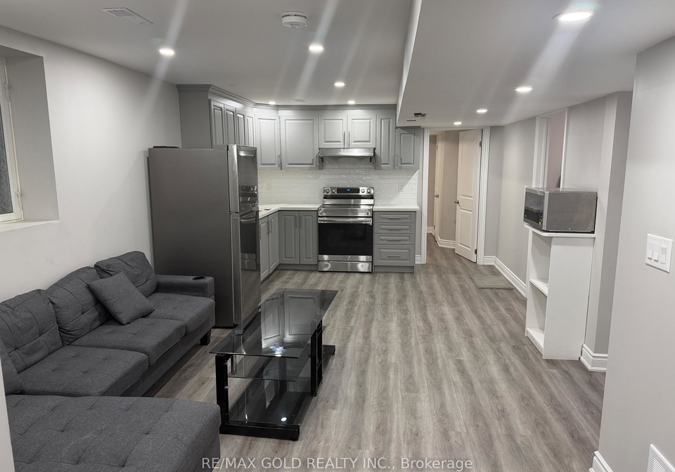137-cadillac-crescent-brampton-ontario-w12839486
