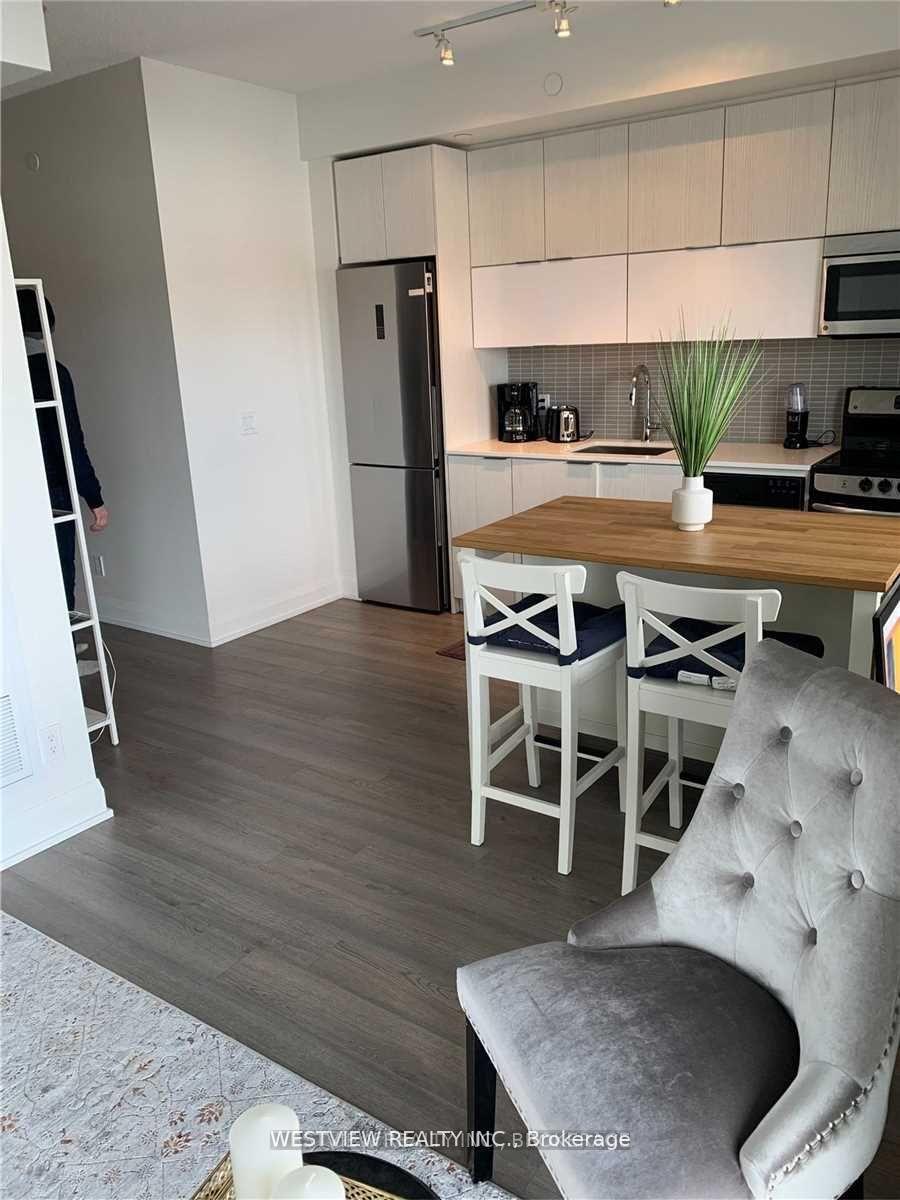 56-annie-craig-drive-etobicoke-ontario-w12839504