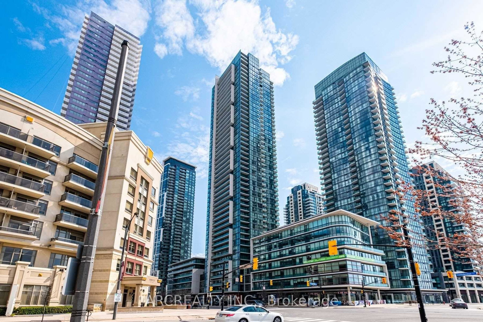 4070-confederation-parkway-mississauga-ontario-w12839576