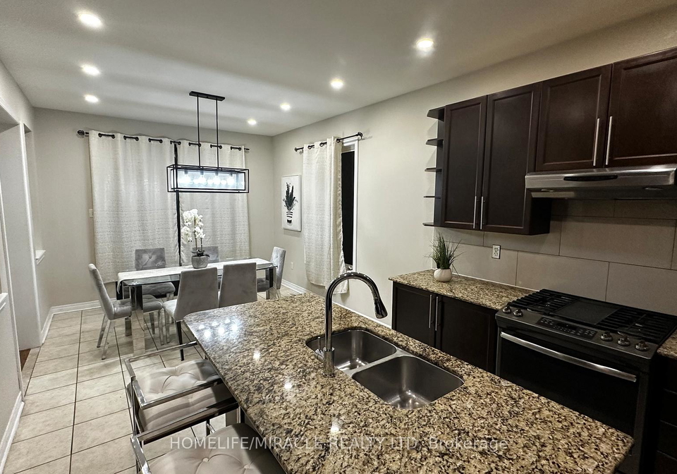 45-delphinium-way-brampton-ontario-w12839838
