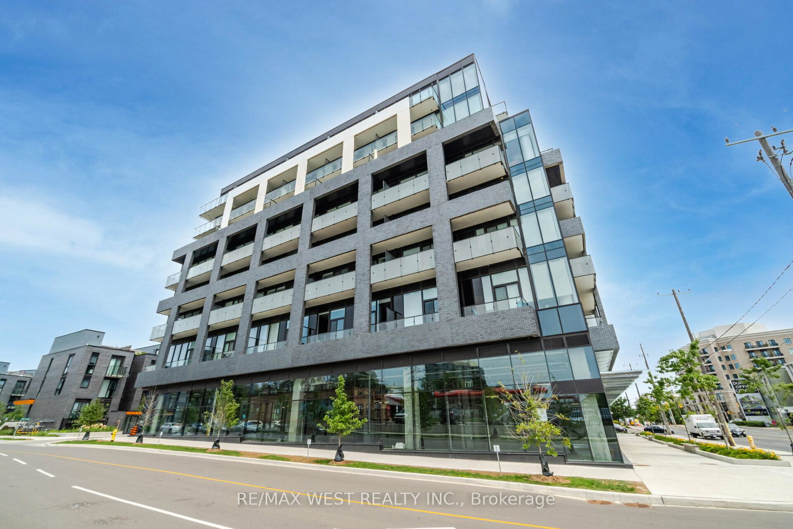 4208-dundas-street-w-etobicoke-ontario-w12840388