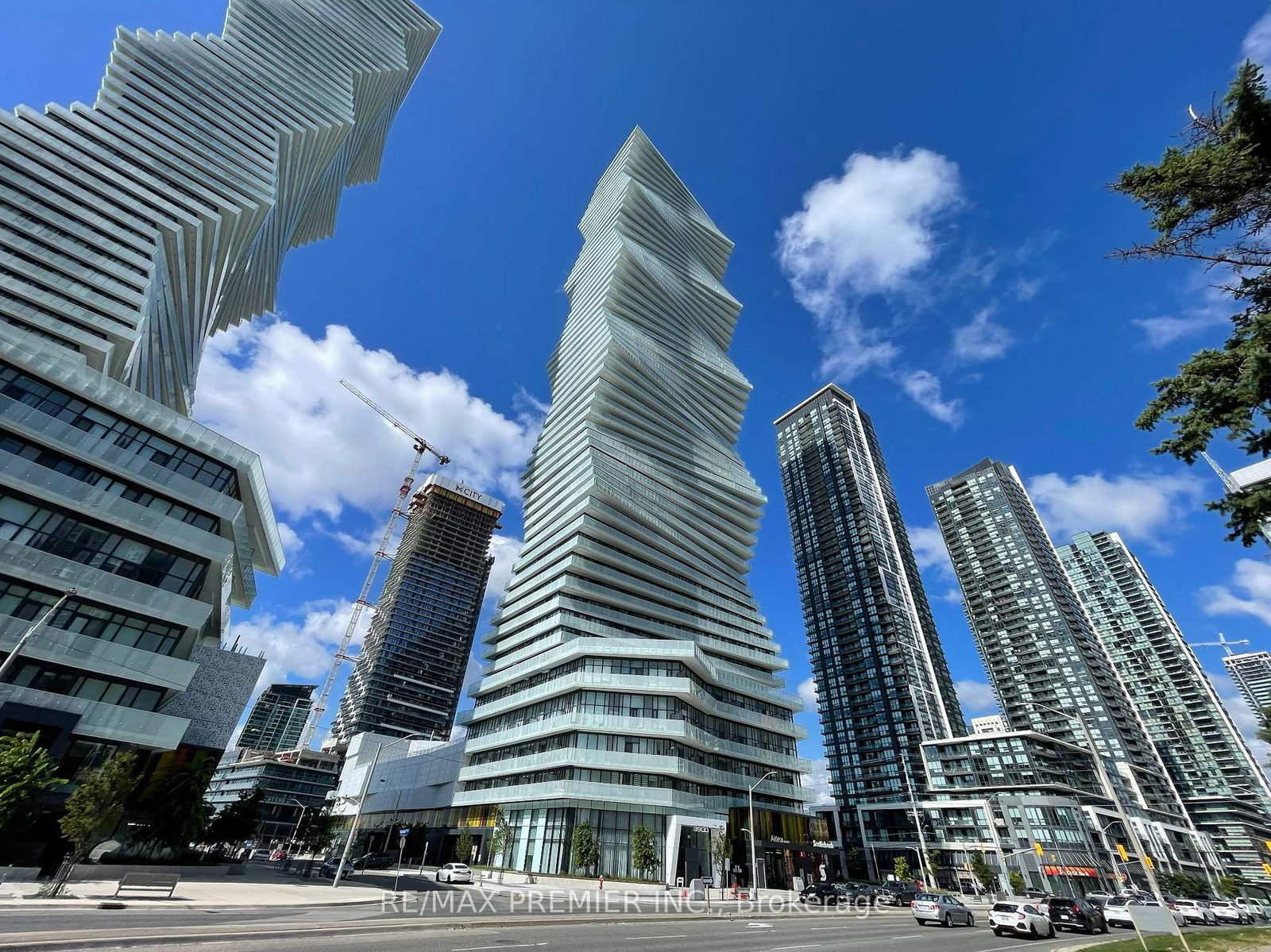 3900-confederation-parkway-mississauga-ontario-w12840638