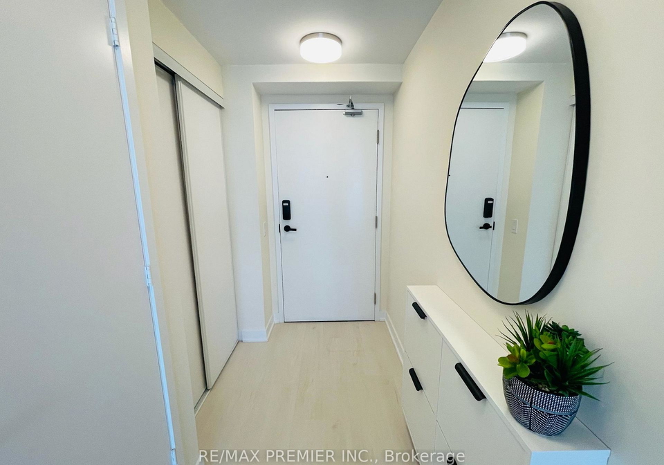 3900-confederation-parkway-mississauga-ontario-w12840638