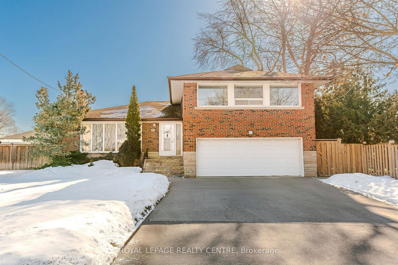27-hernshaw-crescent-etobicoke-ontario-w12840668