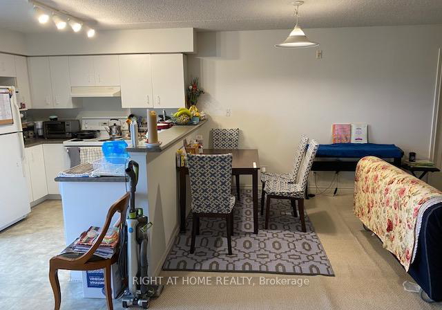 1460-bishops-gate-oakville-ontario-w12840768