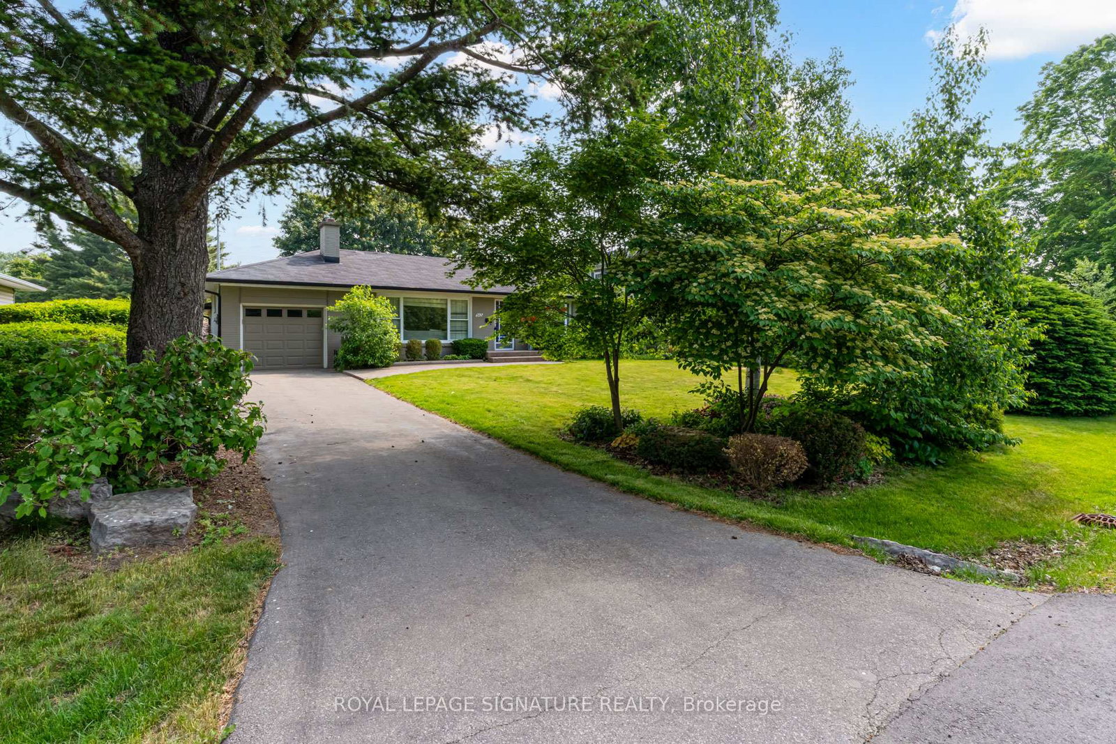 383-maplehurst-avenue-oakville-ontario-w12841092