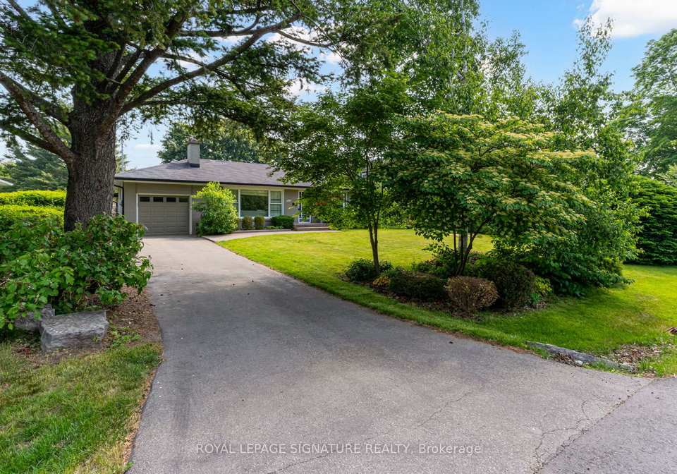 383-maplehurst-avenue-oakville-ontario-w12841092