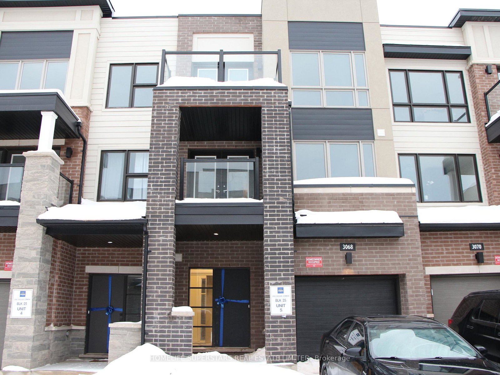 3068-cascade-common-oakville-ontario-w12841216