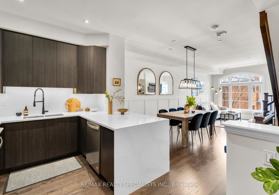 elder-avenue-etobicoke-ontario-w12841568