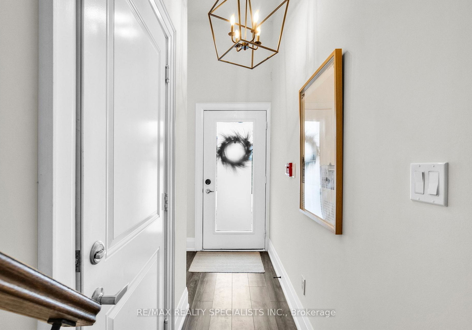 elder-avenue-etobicoke-ontario-w12841568
