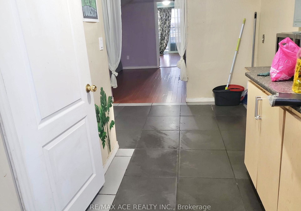 7098-goreway-drive-mississauga-ontario-w12841946