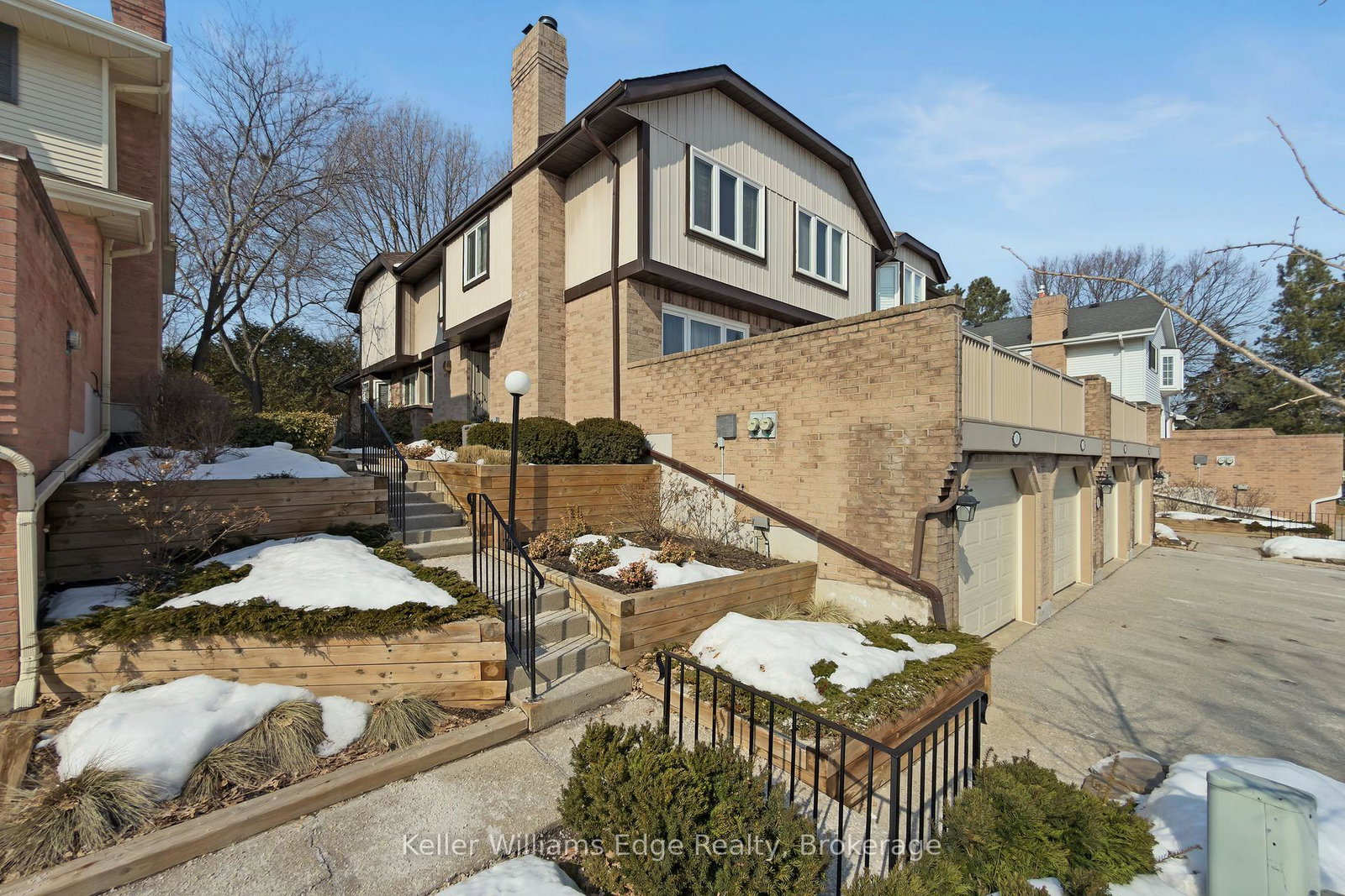 1511-upper-middle-road-burlington-ontario-w12842052
