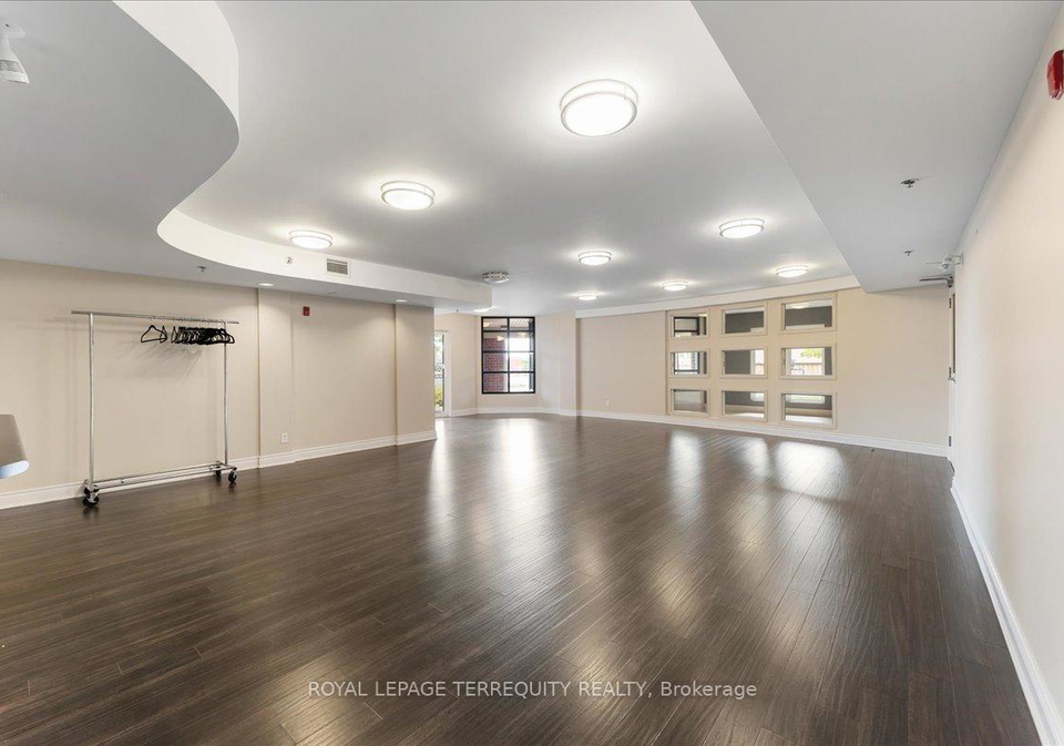 3070-rotary-way-burlington-ontario-w12842174