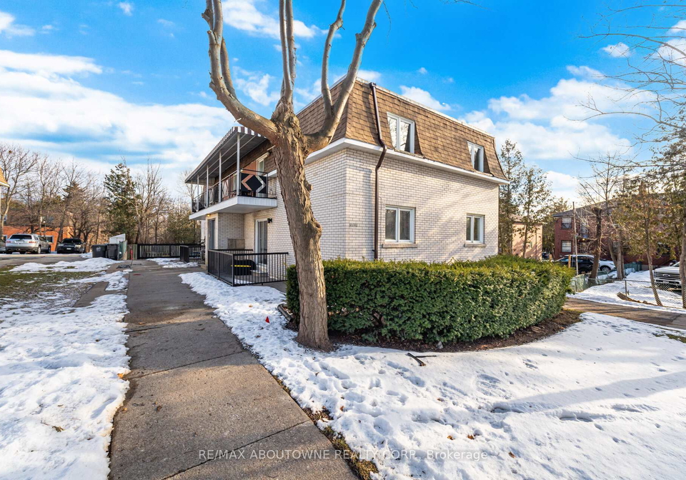 2320-hixon-street-oakville-ontario-w12842286