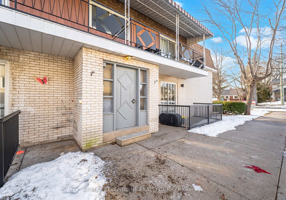 2320-hixon-street-oakville-ontario-w12842286