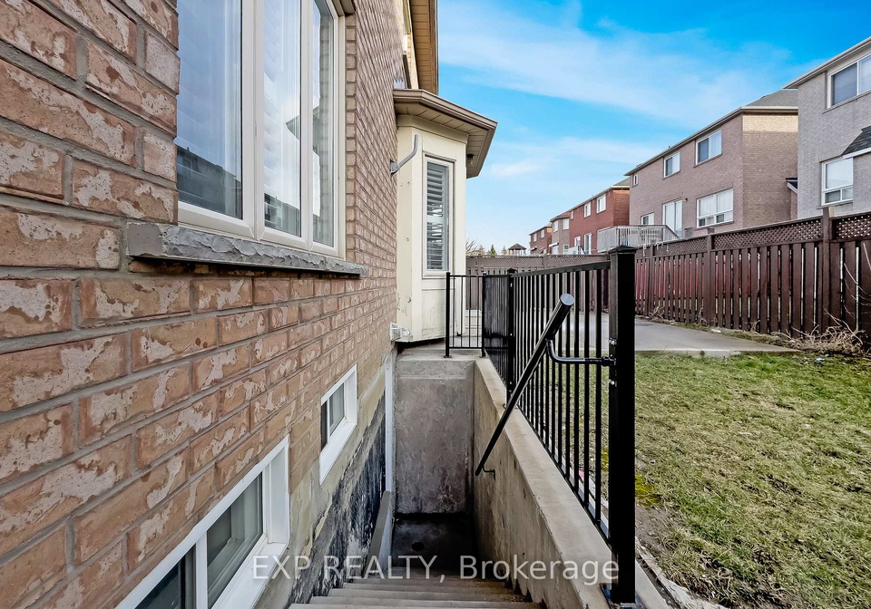 50-marbleseed-crescent-brampton-ontario-w12842462