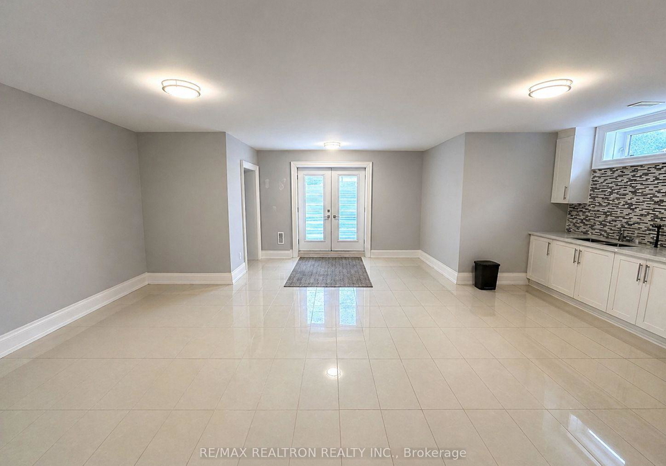 39-whitburn-crescent-york-ontario-w12842522