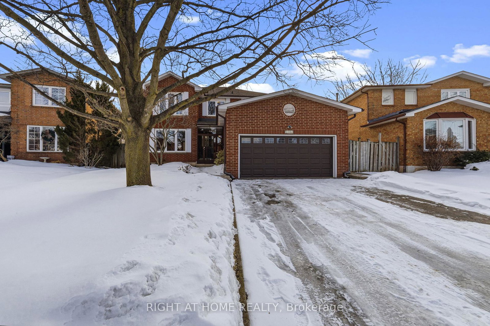 2084-pen-street-oakville-ontario-w12842778