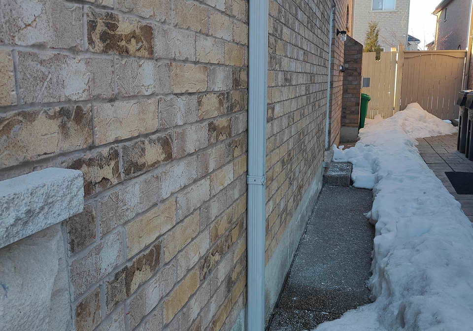 18-rathmore-street-brampton-ontario-w12843042