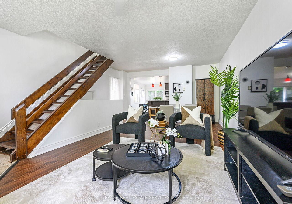 135-bernice-crescent-toronto-ontario-w12843148