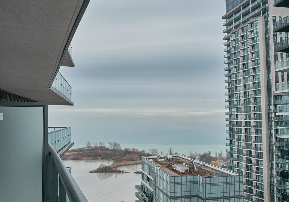 38-annie-craig-drive-etobicoke-ontario-w12843294