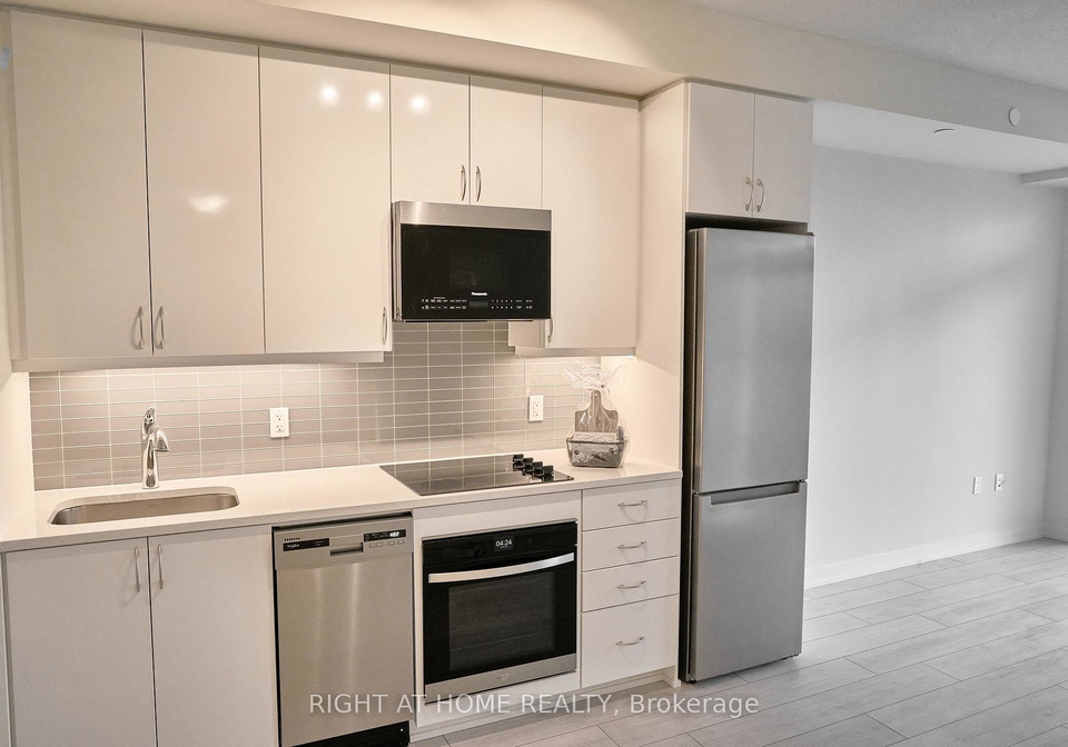 38-annie-craig-drive-etobicoke-ontario-w12843294