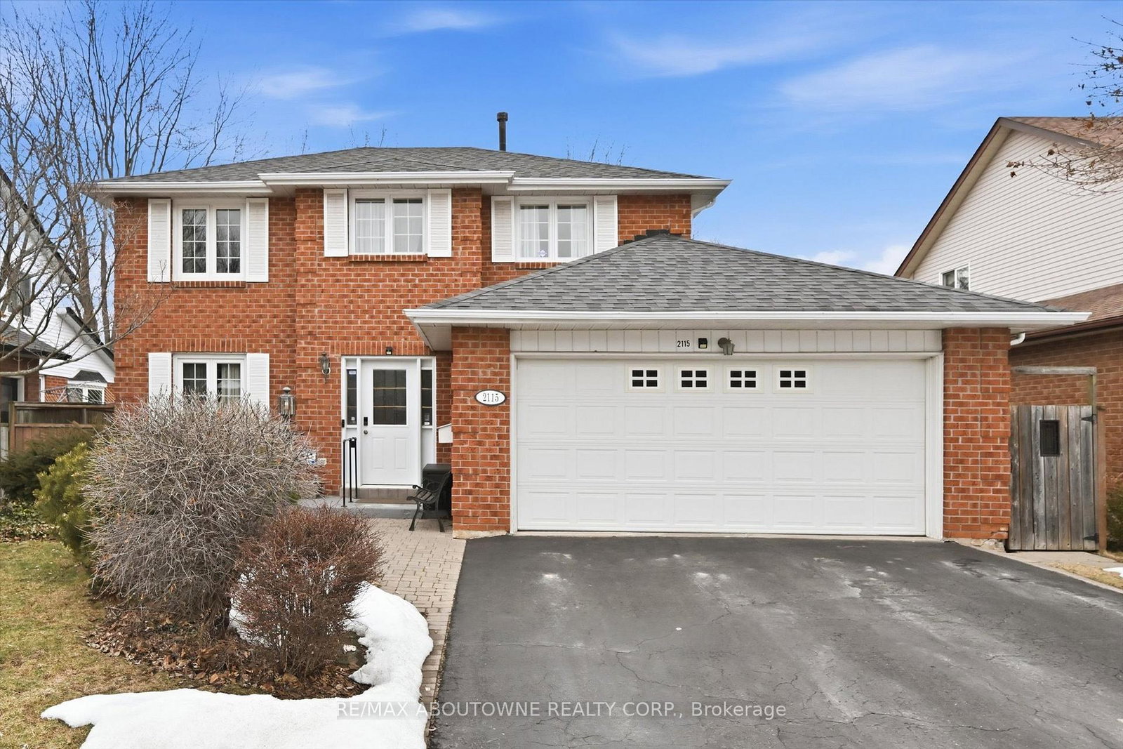 2115-upland-drive-burlington-ontario-w12843412