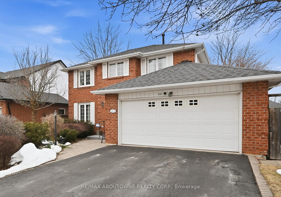 2115-upland-drive-burlington-ontario-w12843412