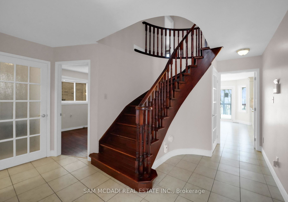 5275-thornwood-drive-mississauga-ontario-w12843598
