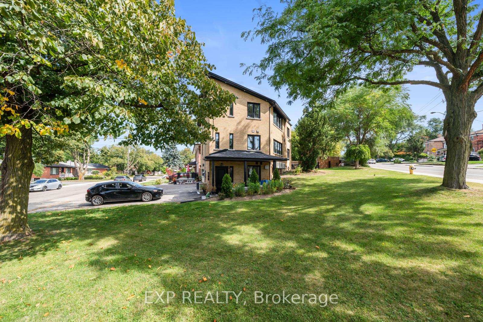 5-brendwin-road-toronto-ontario-w12843682