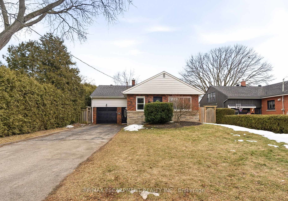411-pepper-drive-burlington-ontario-w12843972