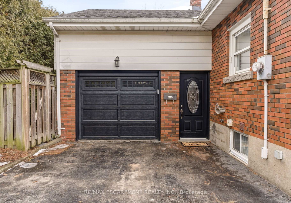 411-pepper-drive-burlington-ontario-w12843972