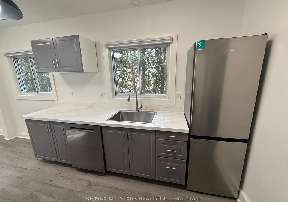 9thirty-ninth-street-etobicoke-ontario-w12844106