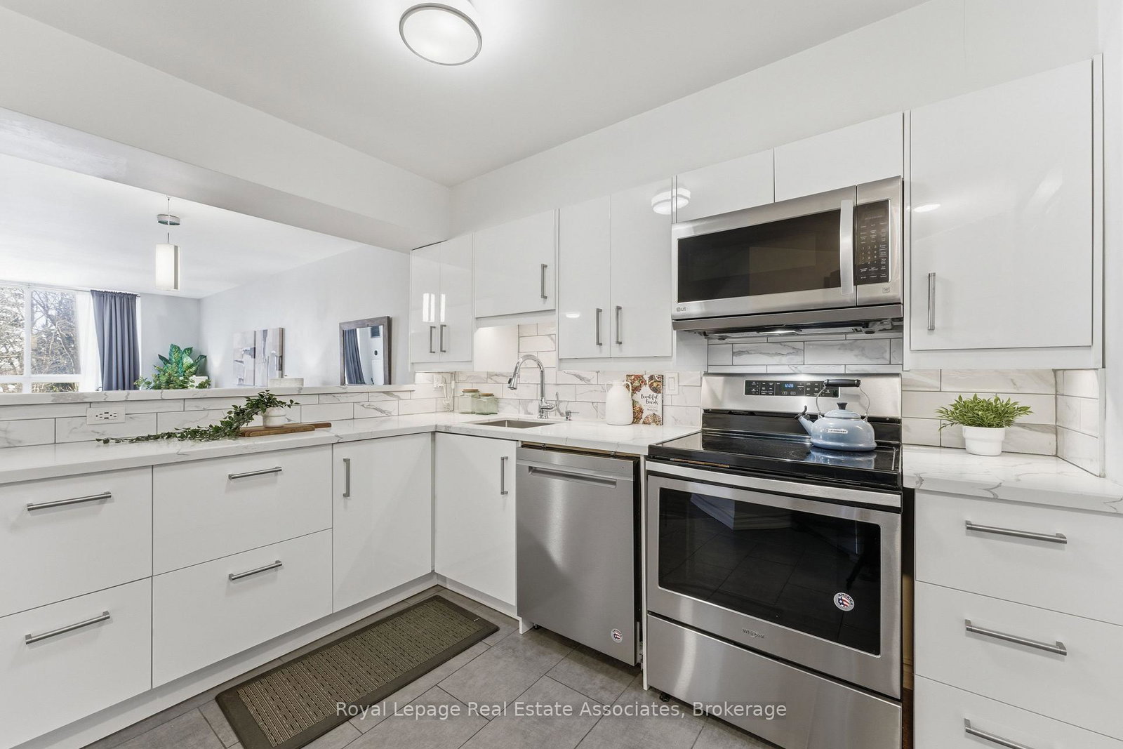 1485-lakeshore-road-e-mississauga-ontario-w12844124