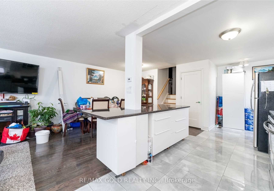 63-newstead-crescent-brampton-ontario-w12844174