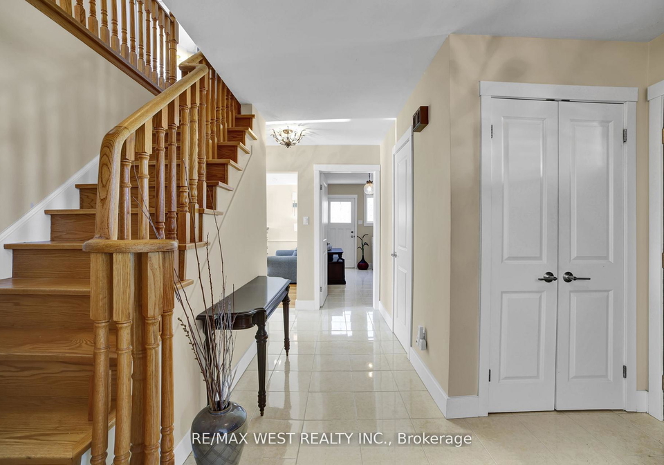 306-pinegrove-road-oakville-ontario-w12844190