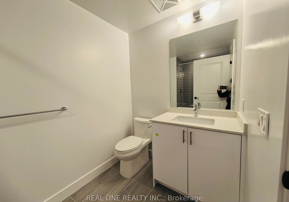 2333-khalsa-gate-oakville-ontario-w12844310