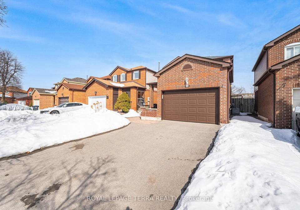 32-bridekirk-place-brampton-ontario-w12844350