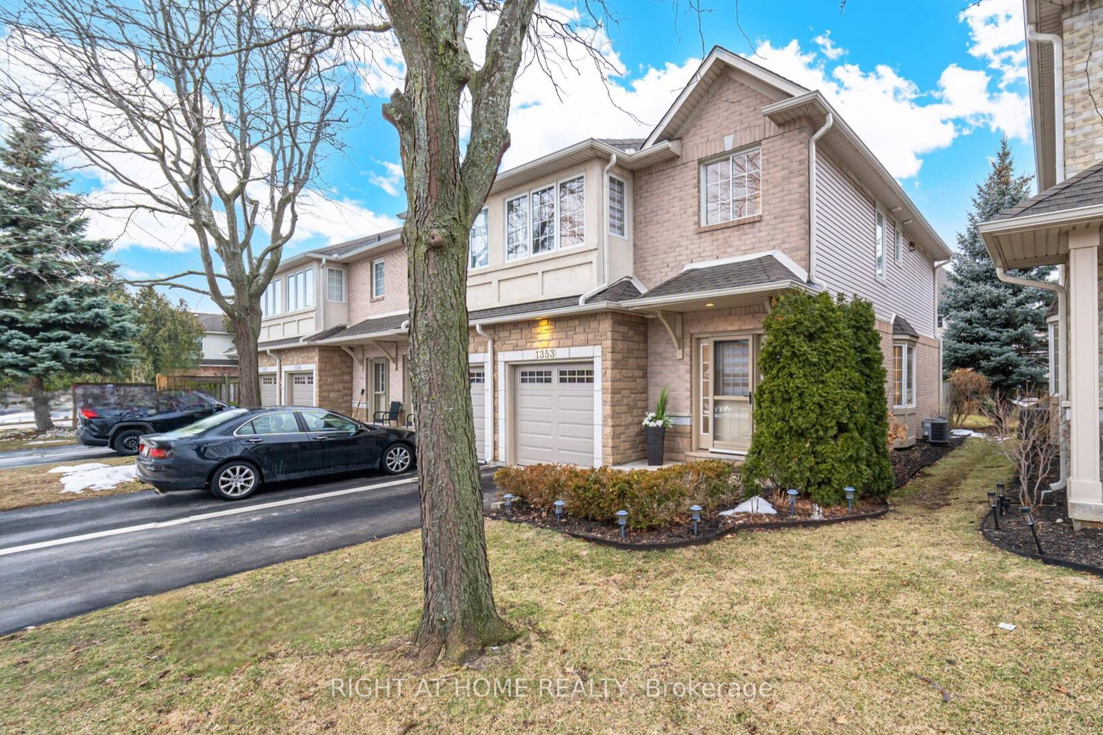 stephenson-drive-burlington-ontario-w12844598