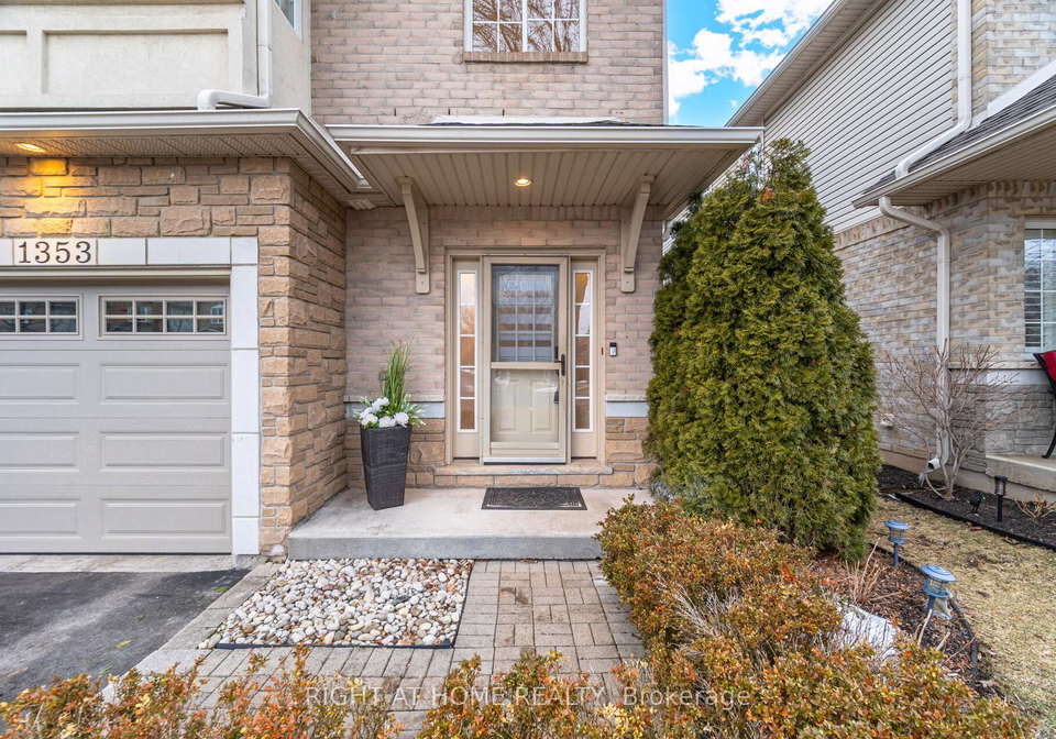 stephenson-drive-burlington-ontario-w12844598