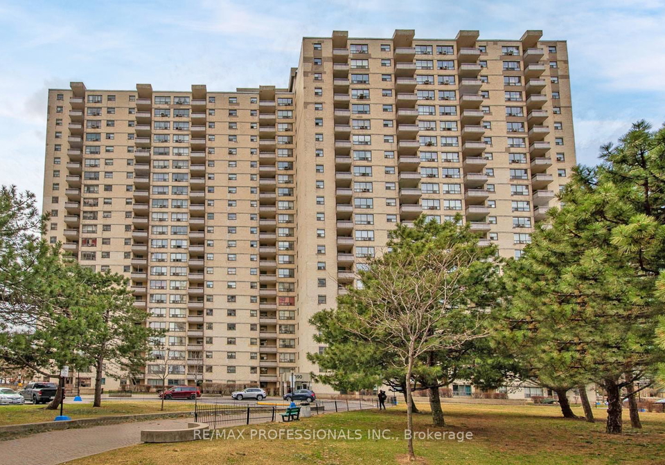 390-dixon-road-etobicoke-ontario-w12845260