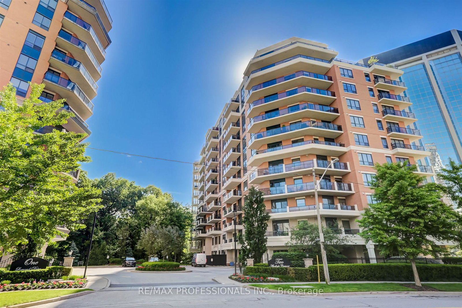 2-aberfoyle-crescent-etobicoke-ontario-w12845460