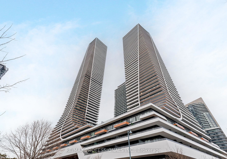 30-shore-breeze-drive-etobicoke-ontario-w12845606
